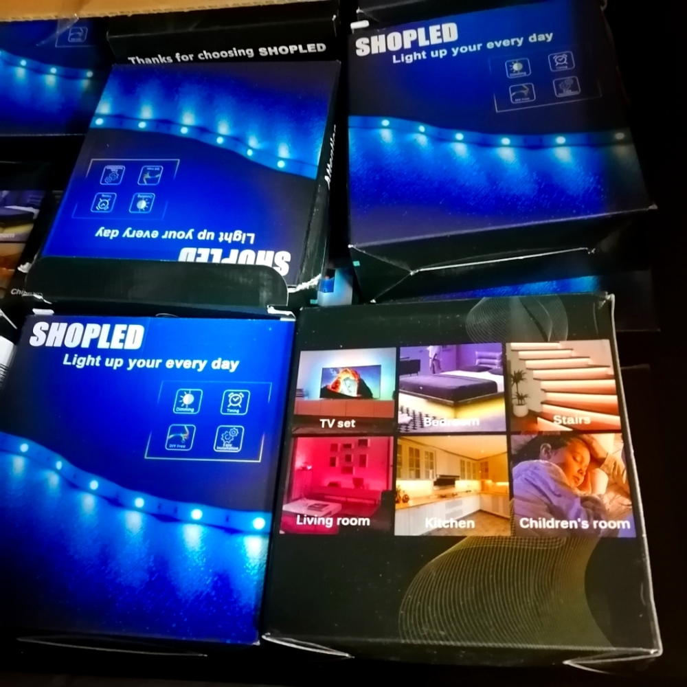 BNIB 6x2=12m Led Strip Lights with remote Holiday Christmas and Home Decorations